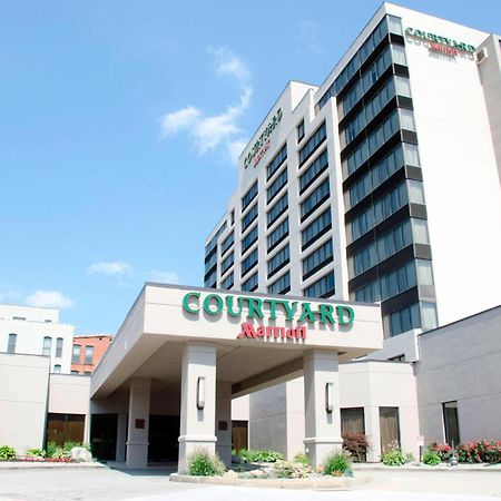 Hotel Courtyard Waterbury Downtown Exterior foto