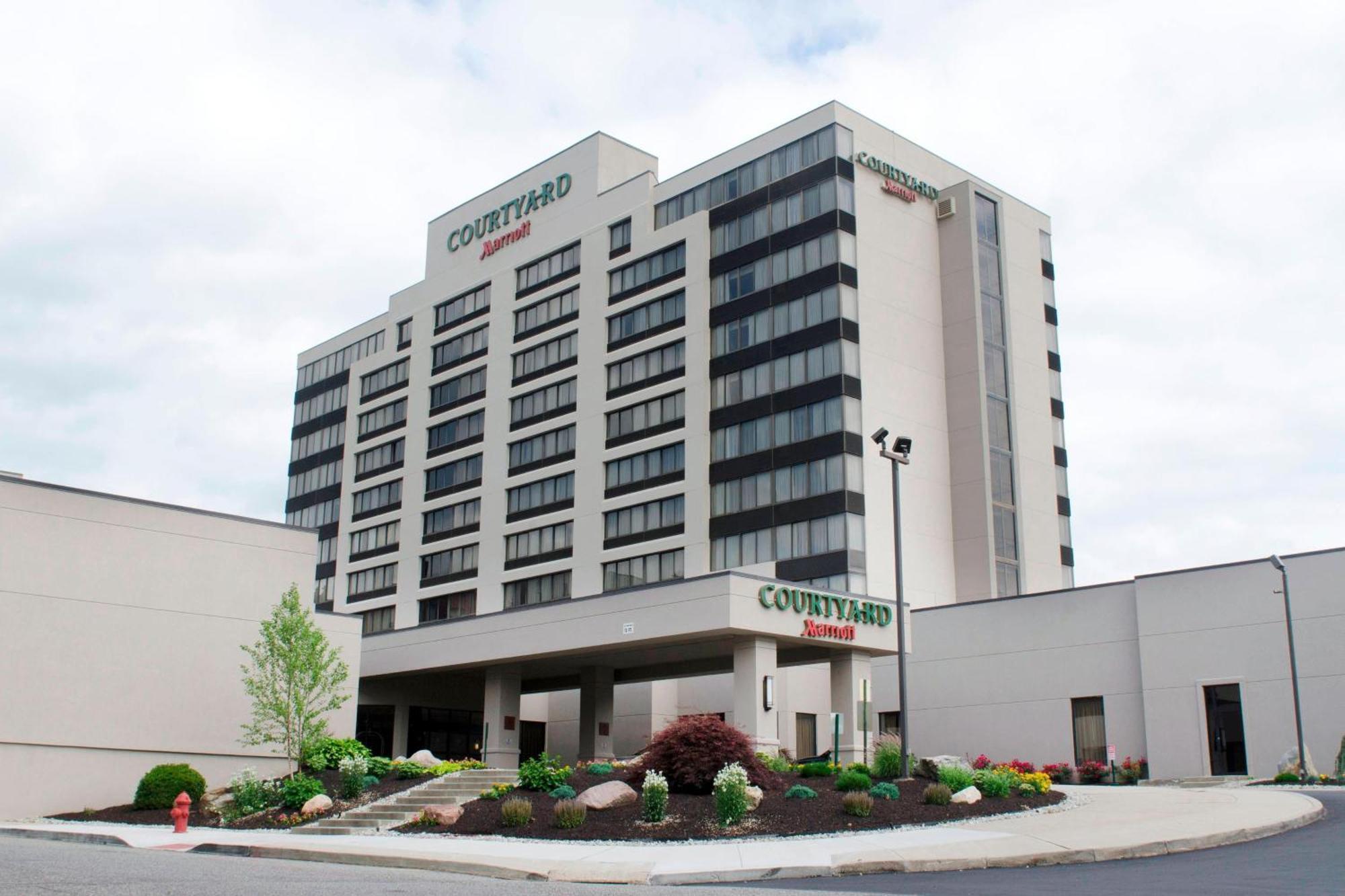 Hotel Courtyard Waterbury Downtown Exterior foto